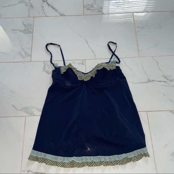 Victoria Secret - Picture 4 of 5